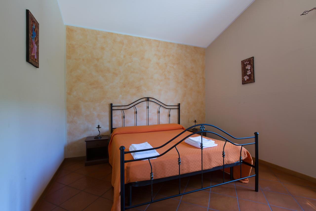 Villa Turismo Rurale Il Sole Sant'Angelo di Brolo Exterior foto