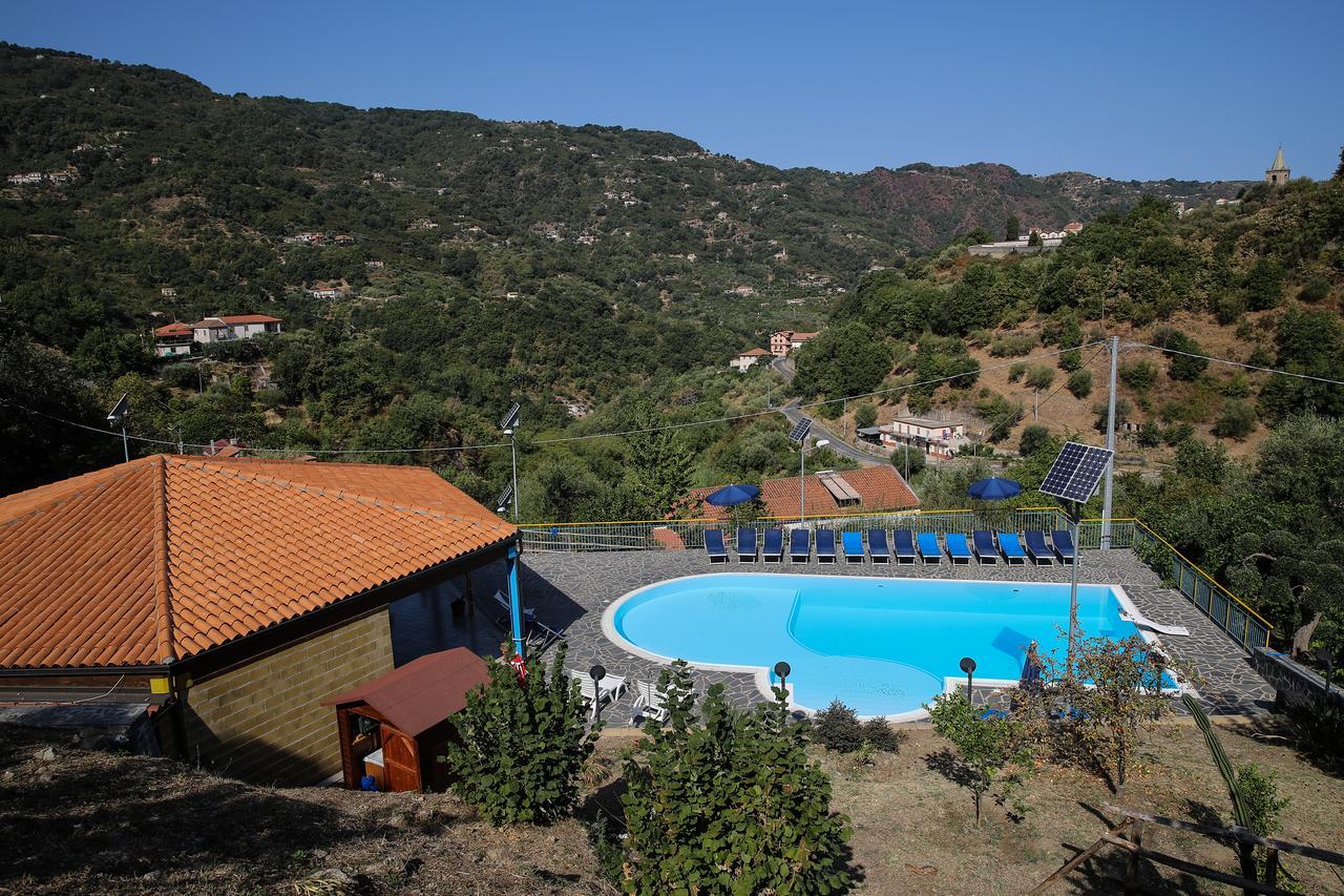 Villa Turismo Rurale Il Sole Sant'Angelo di Brolo Exterior foto